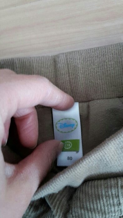 Cordhose mit kleiner Mickey Maus in Größe 80