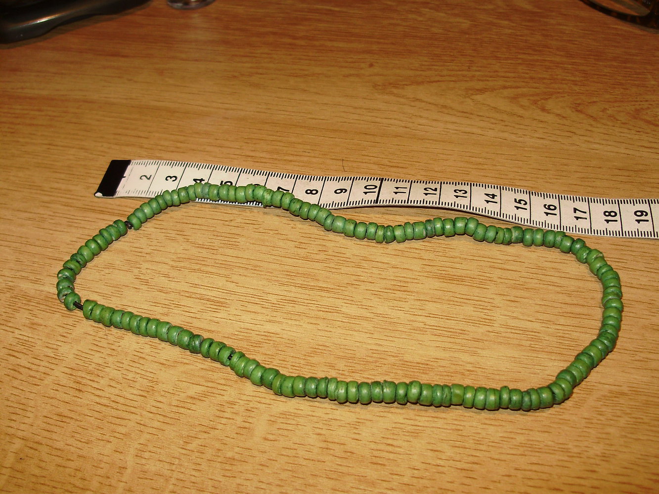Kette Holzperlen dehnbar  grün auch als Armband tragbar
