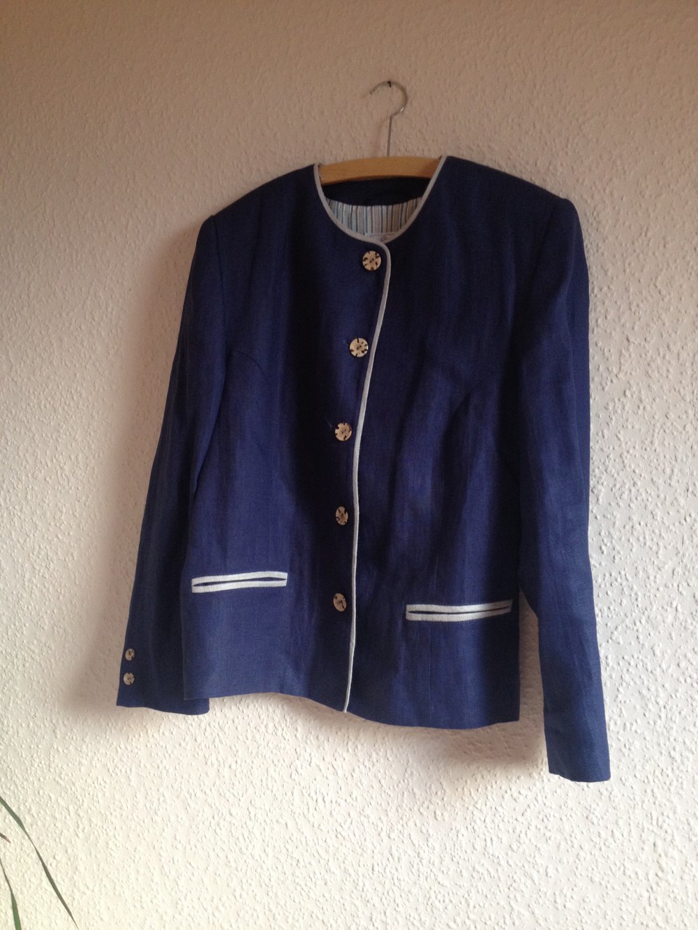 blaue Jacke in jeansoptik