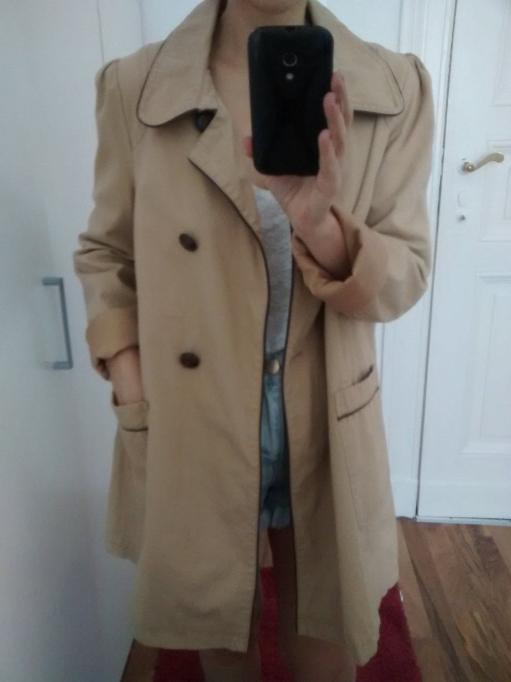 süßer Mantel puffärmel beigefarbend