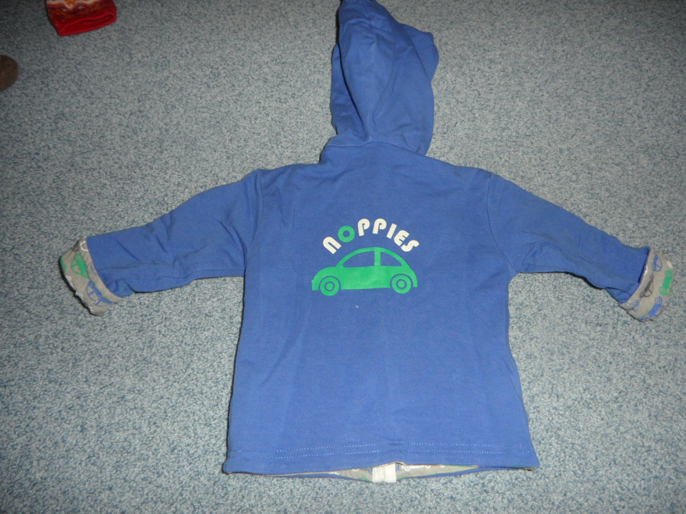 Wendejacke Sweatjacke mit Autos von Noppies etwa 56/62