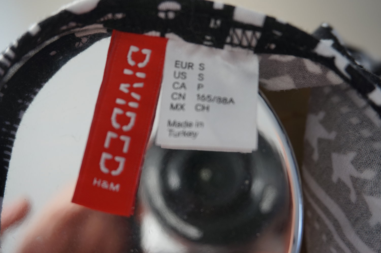 Bauchfrei Oberteil schwarz weiß Muster 