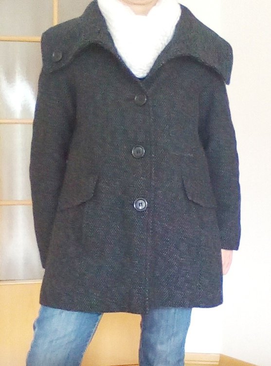 Schwarz grau melierter Kurzmantel