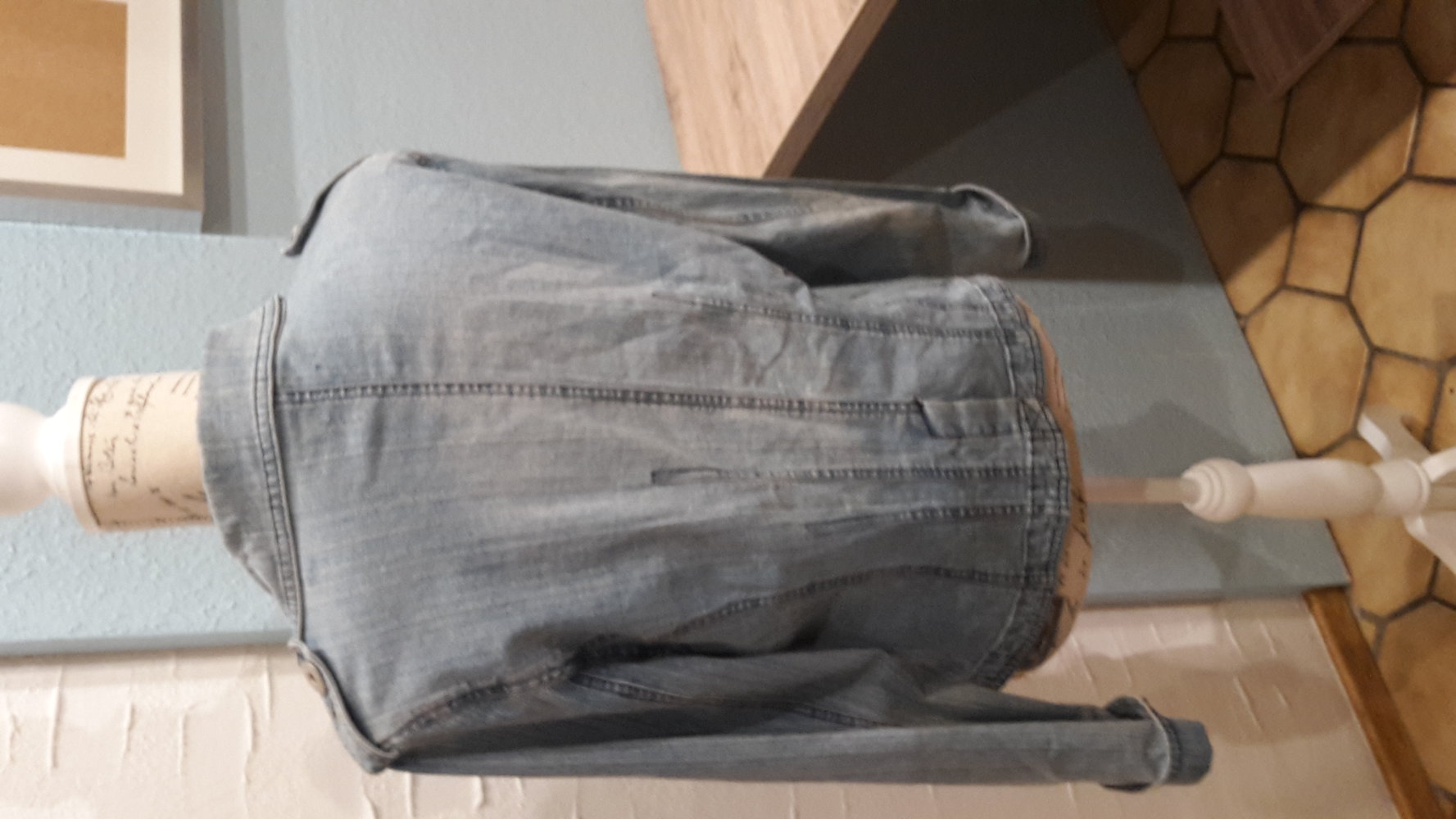 Jeansjacke Gr. 40/M Hellblau blau, viele Details, Sommer Frühling