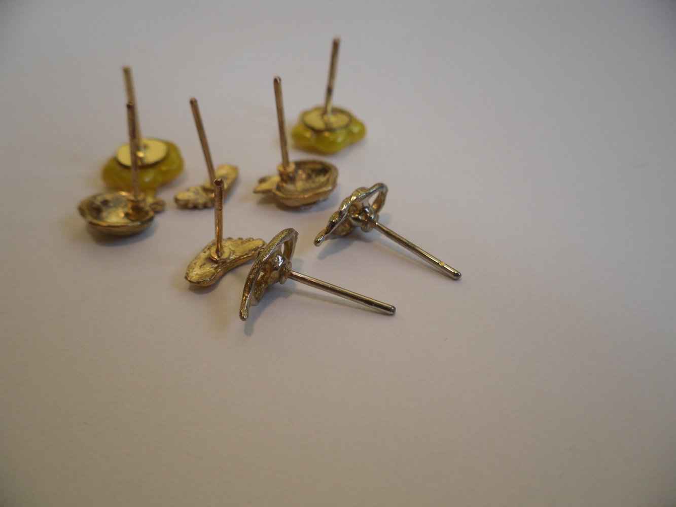 Ohrsteckerpaare gold, gelb, Apfel, Blume, Fuß, Flügel