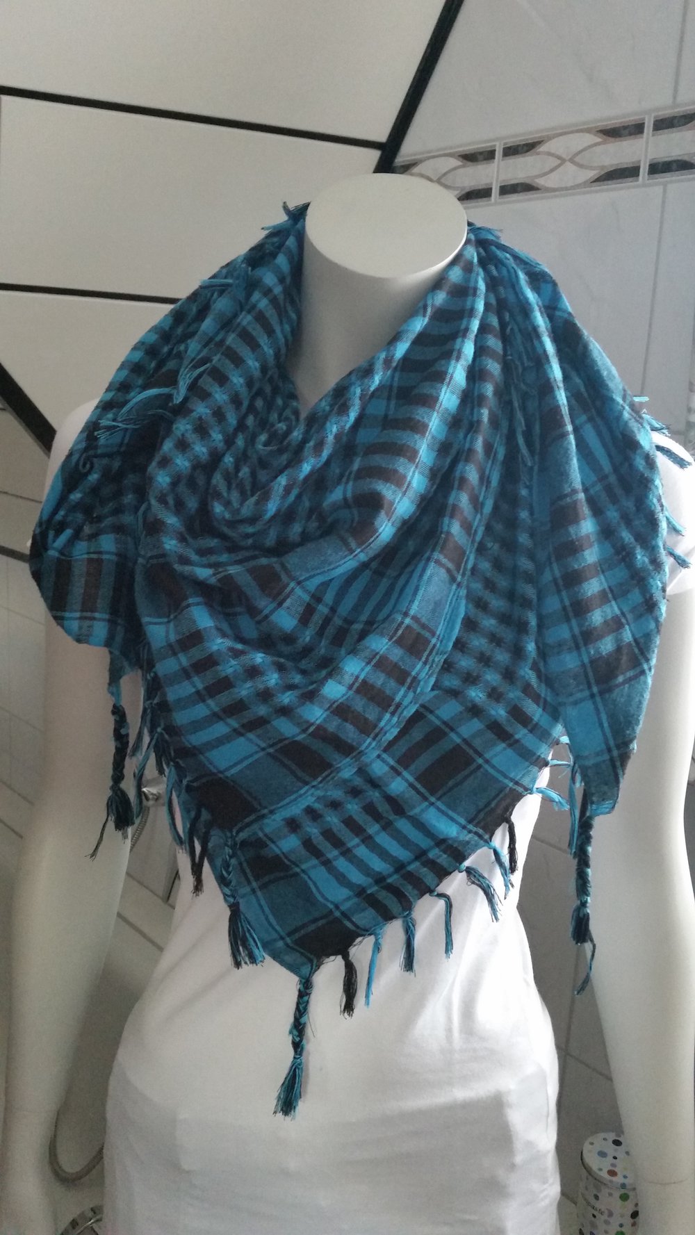schwarz türkiser Schal 
