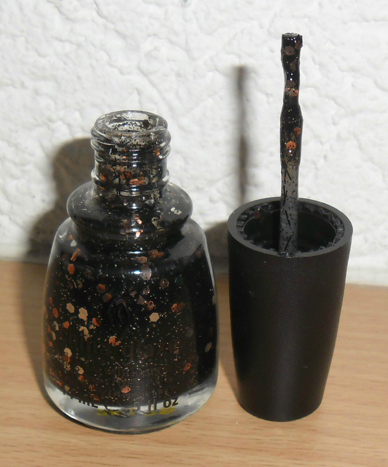 China Glaze Nagellack 1204 Get carried away *Cirque du Soleil: Worlds Away Collection*