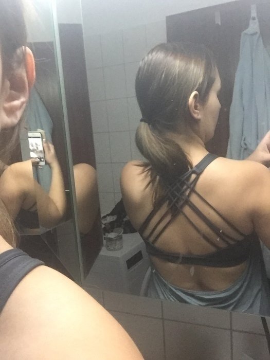 Sporttop mit Sportbh Rückenfrei