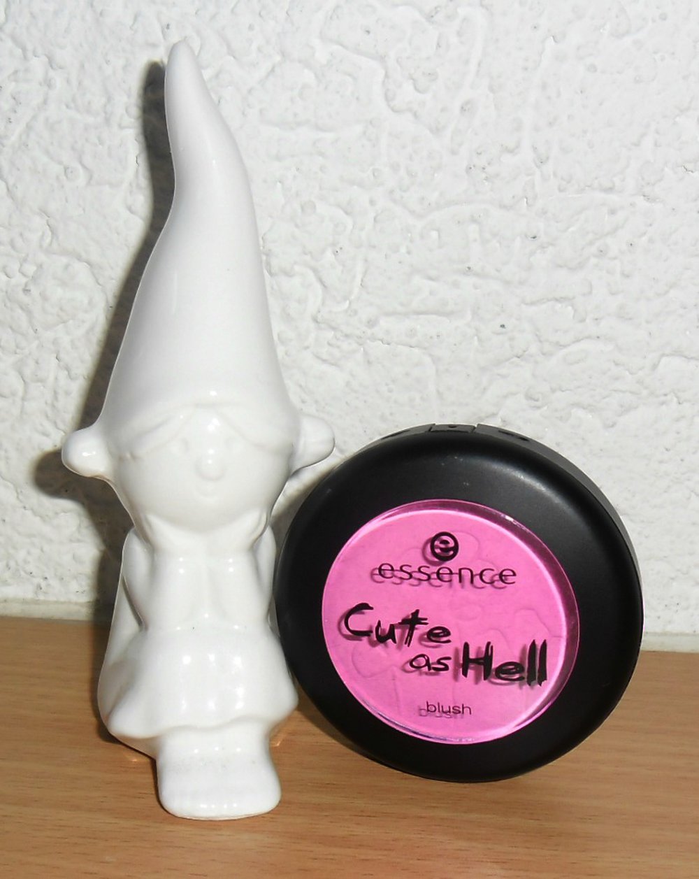 essence Blush 01 Wawawawooo *Cute as Hell*