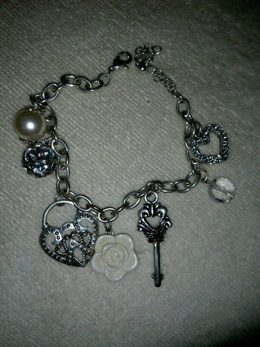 Silbernes Bettelarmband