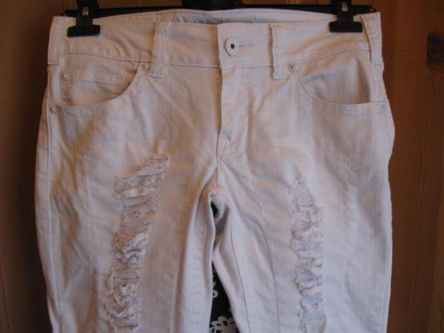 *** Tolle Jeans mit Rissen ***