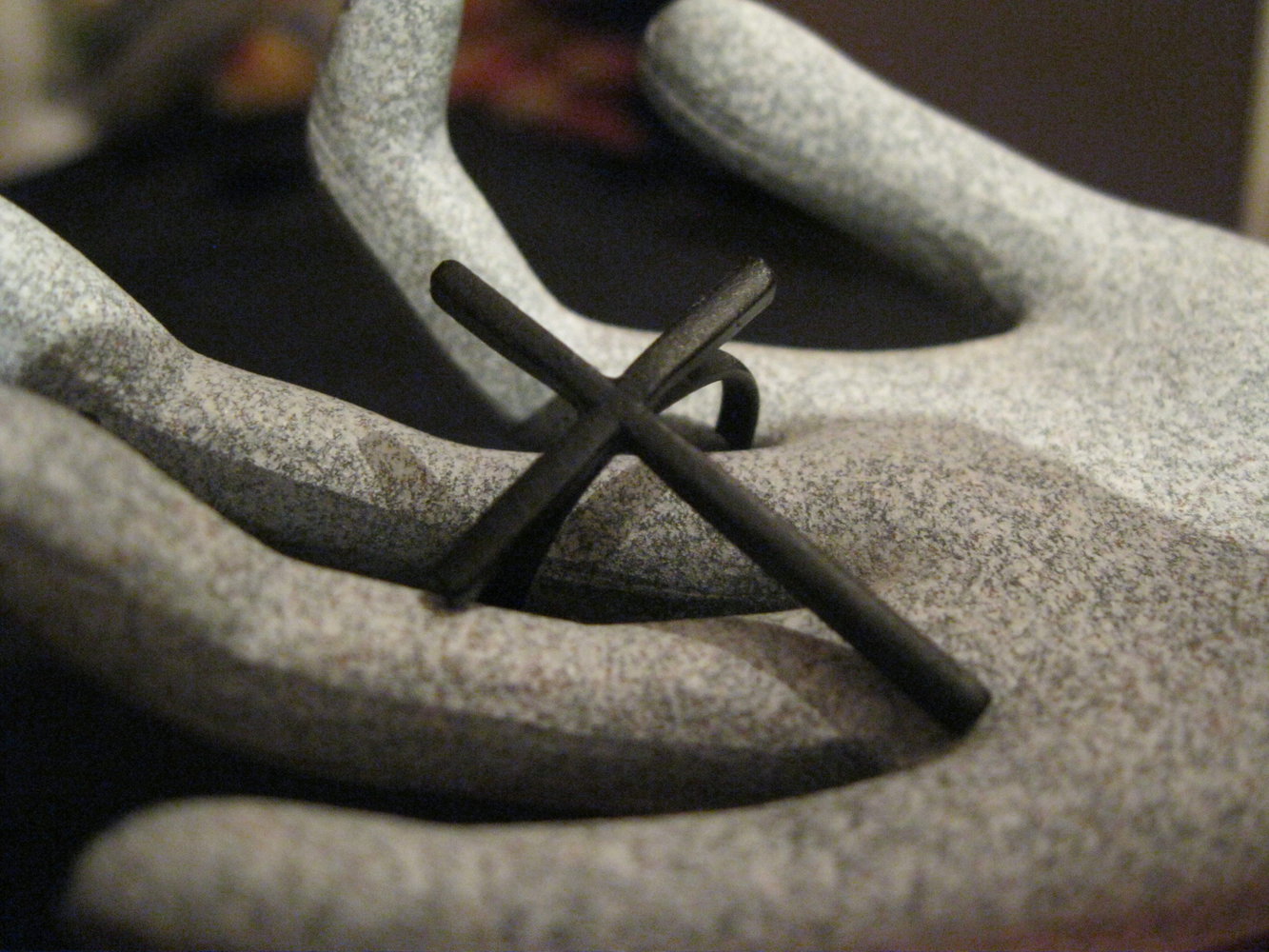 schwarzer matter Kreuzring