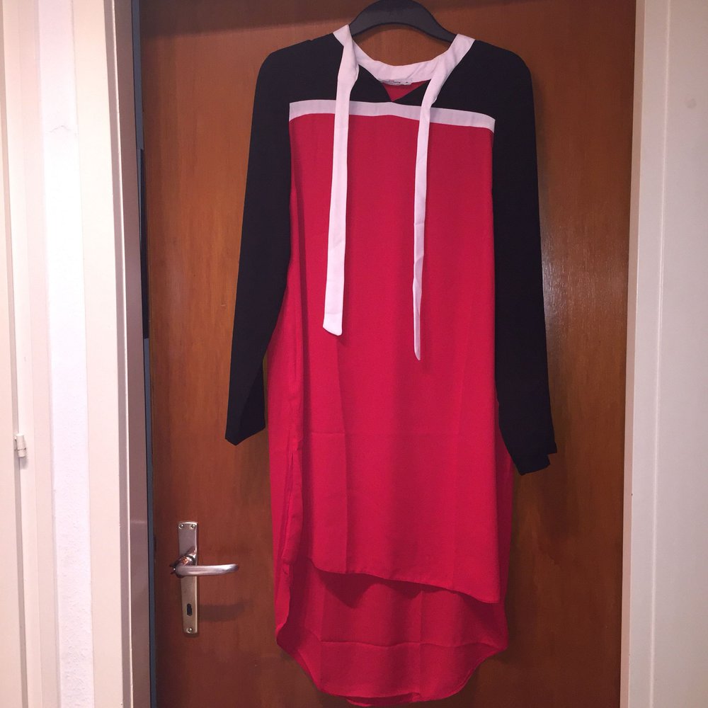 Kleid NEU