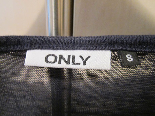 Marineblaues Shirt von Only, neuwertig!