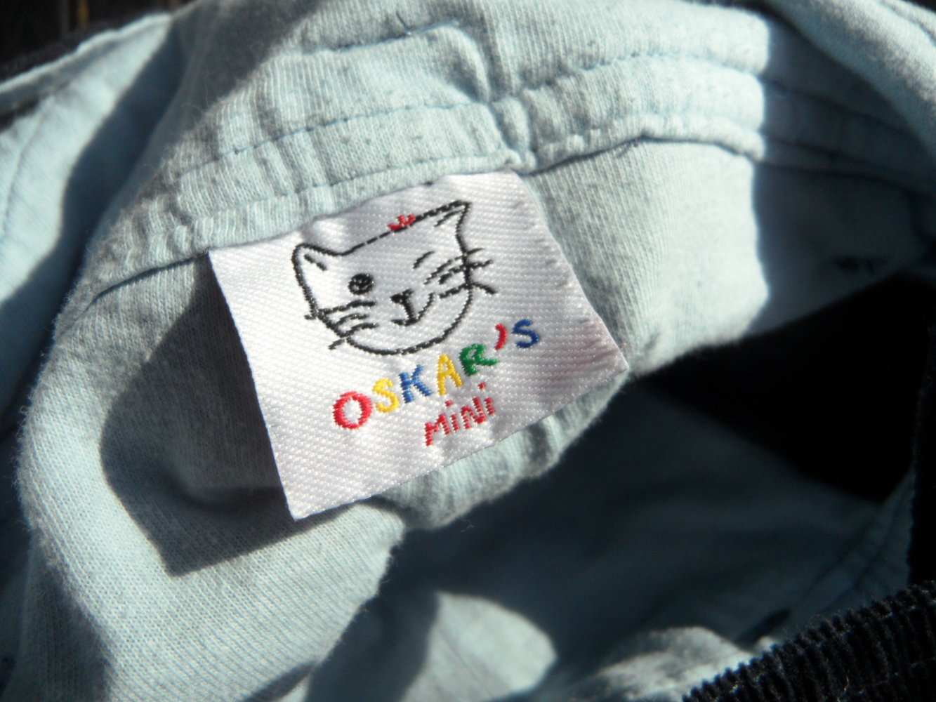 zuckersüße Latzhose Oskars Mini Cord gefüttert