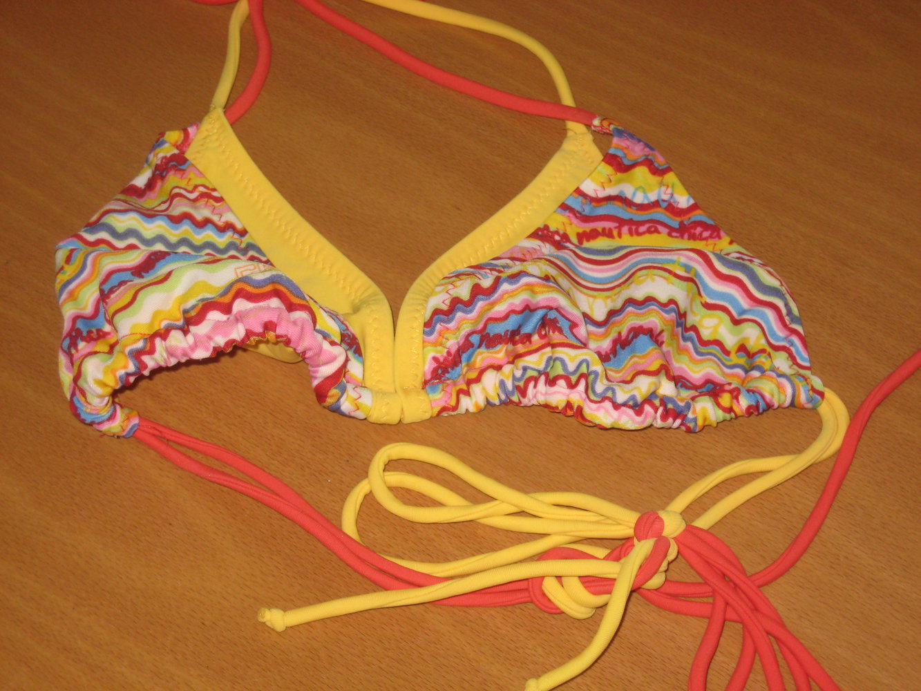 Doppel Triangel Bikini von Camaro Gr. S (170?)