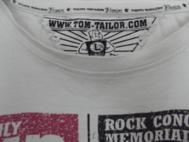 Sehr schönes kurzarm Shirt von Tom Tailor