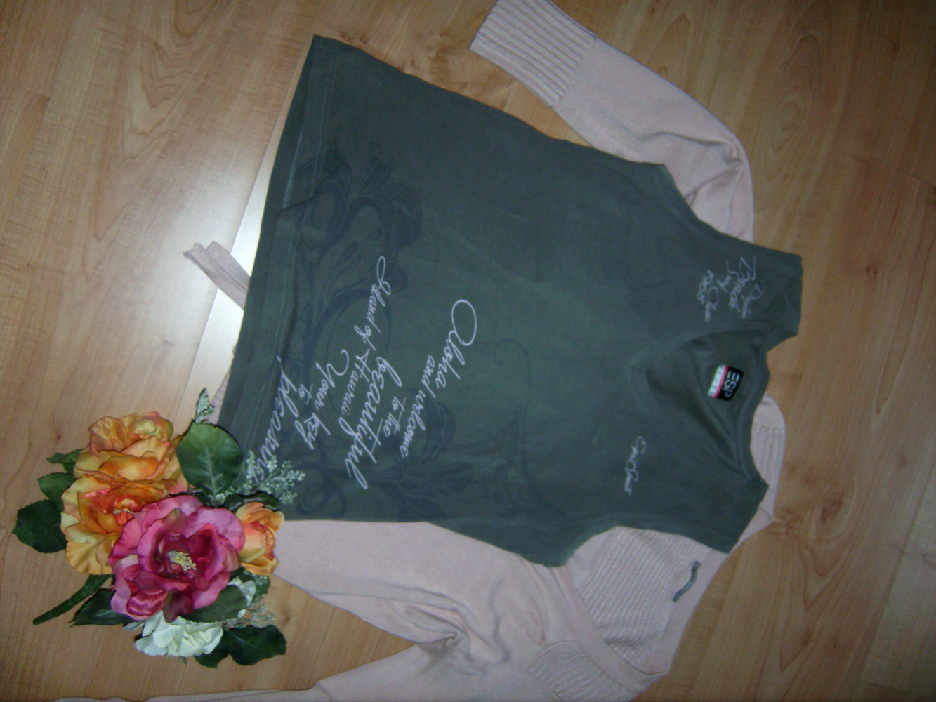 Esprit Sports Gr. 40, olivgrün Shirt, Fitness u Freizeit, Top Printdruck pink