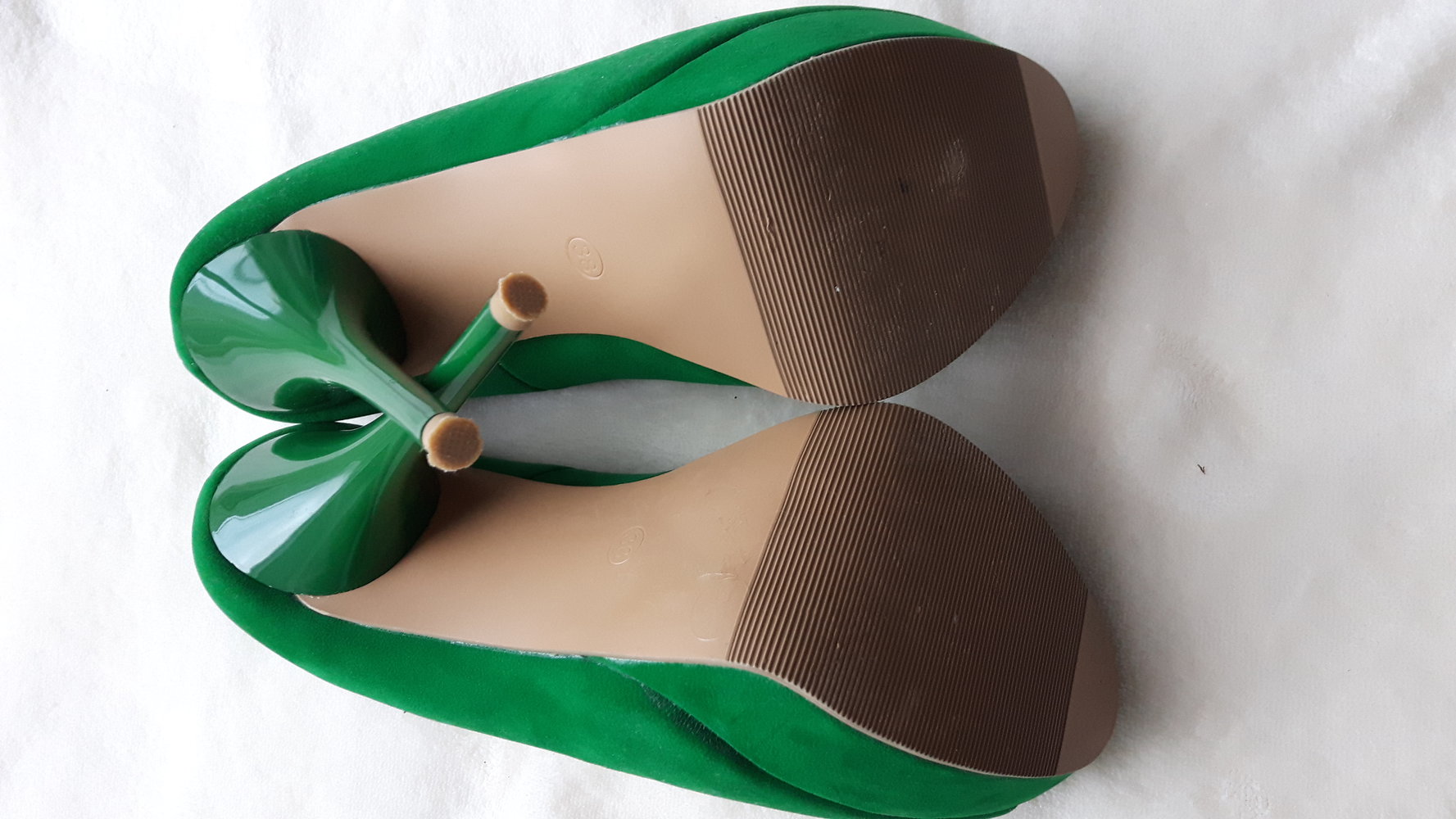 Sexy Peeptoes in grün von ideal