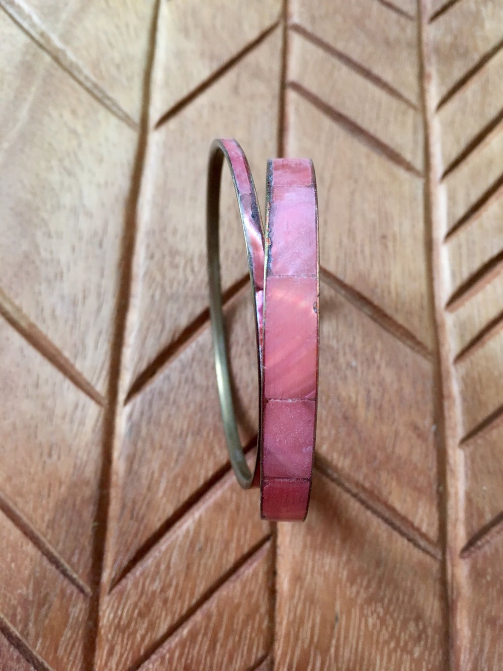 Armreifen Armband Set Rose Perlmutt
Dünner und Breiter Armreif