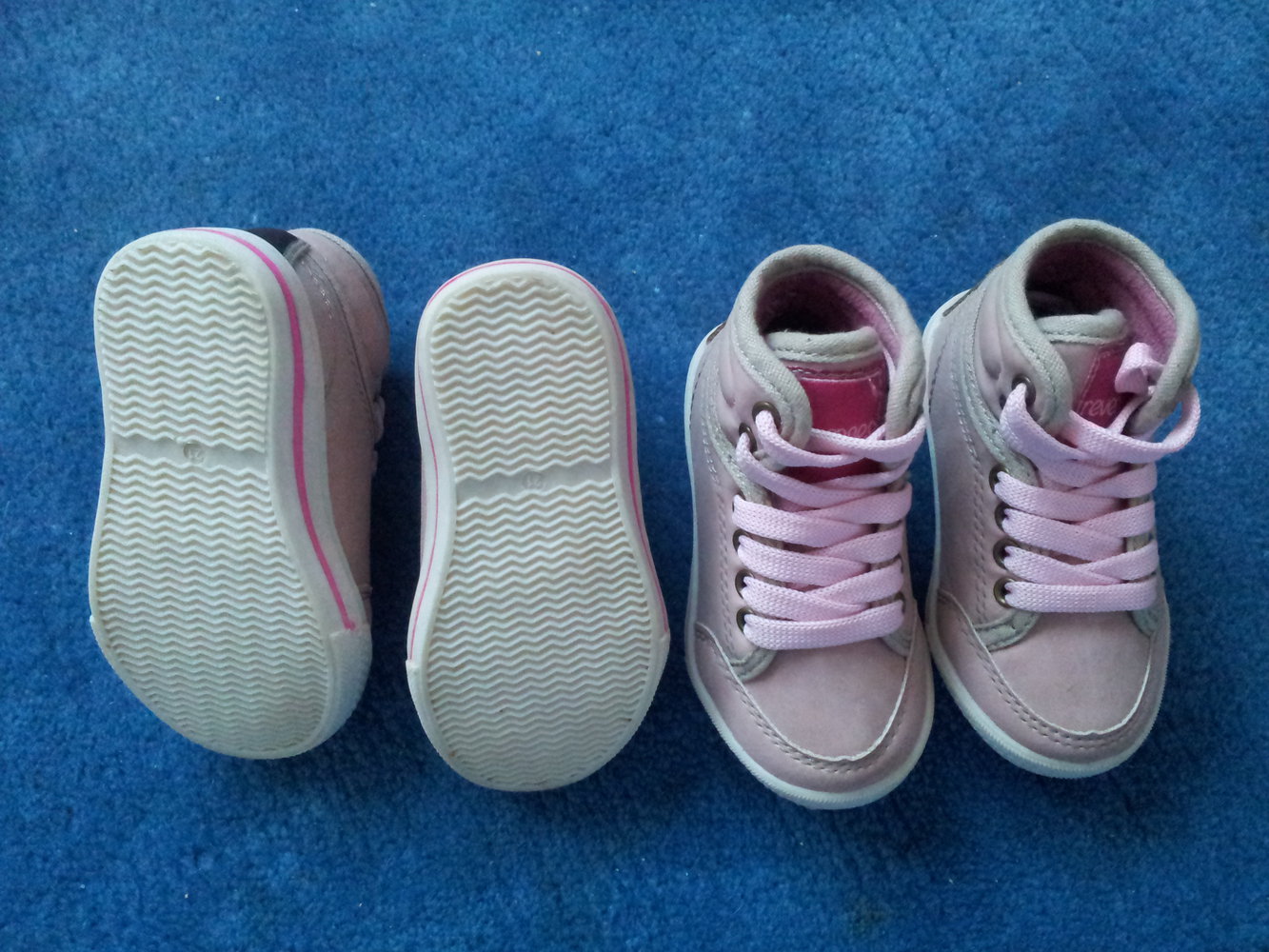 2x Kinderschuhe NEU(Zwillinge) Gr.21