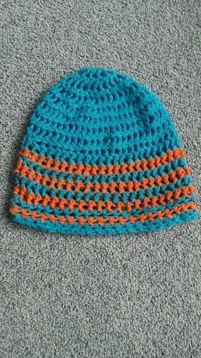 Myboshi selbstgehäkelte Mütze Lochmuster KU 50/51/52