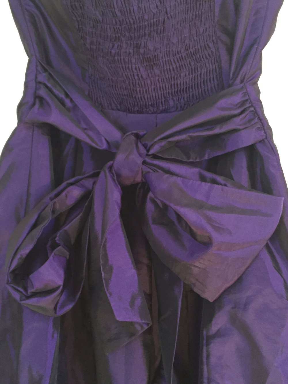 Trägerloses Kleid (Abendkleid, Abtanzball, Abiball) lila mit großer Schleife