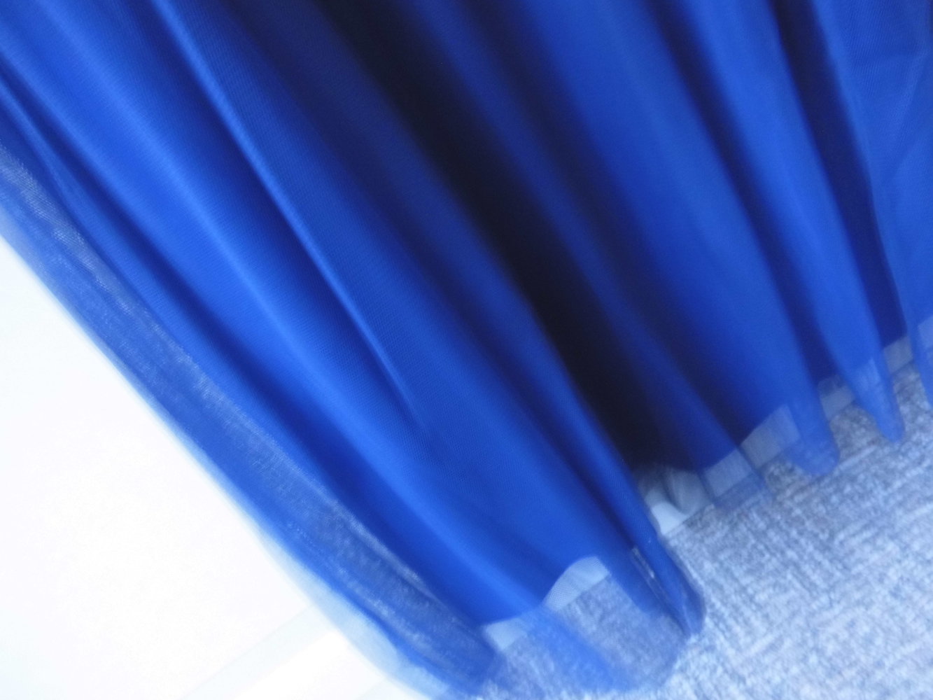 even & odd, traumhaftes königsblaues Tüll Trägerkelid, Gr. S / M 