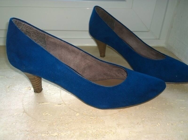 Blaue Pumps von Tamaris