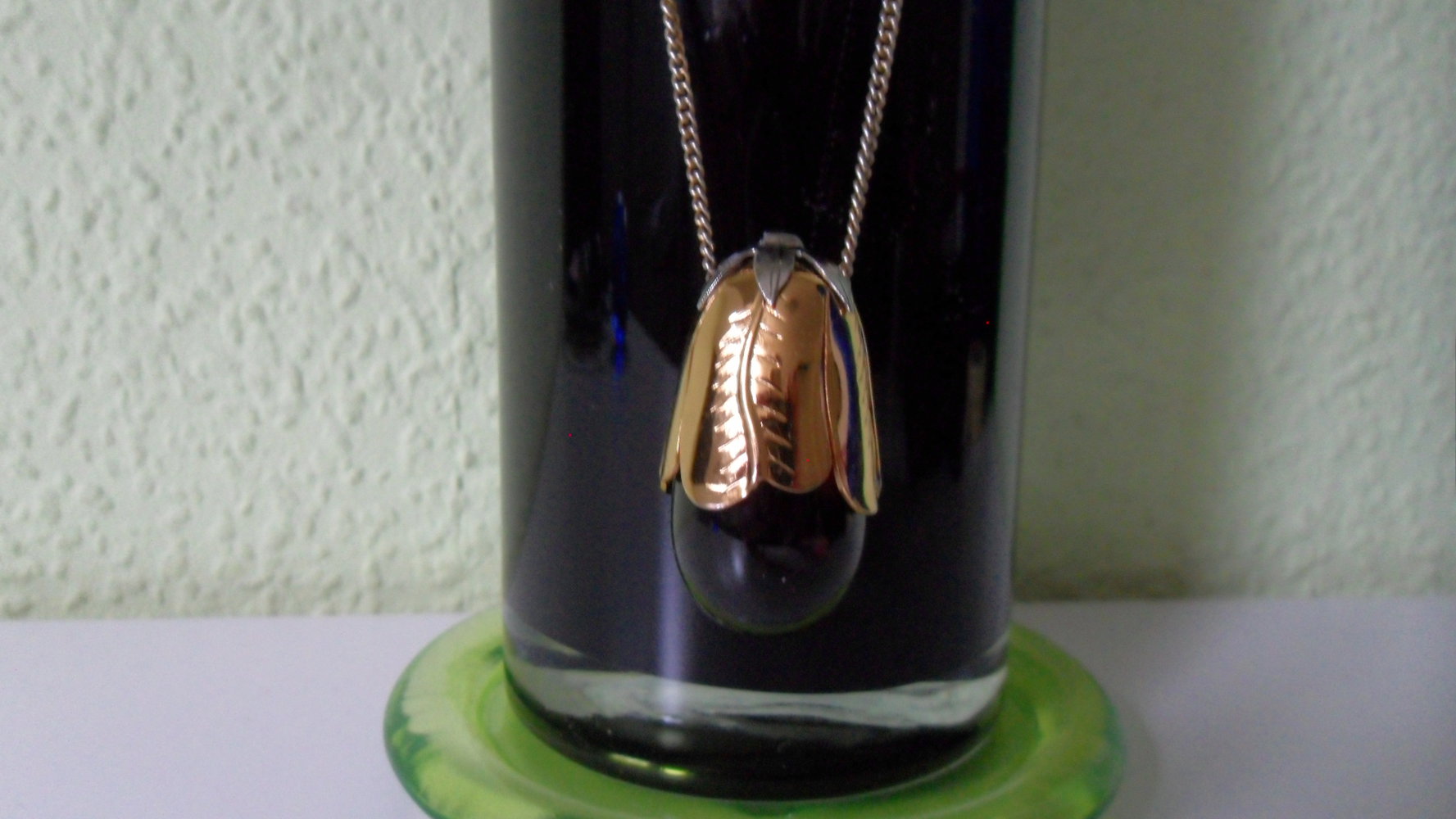 Avon Tulip - Pendant Parfum mit goldfarbener Kette - 70er Jahre - Design -