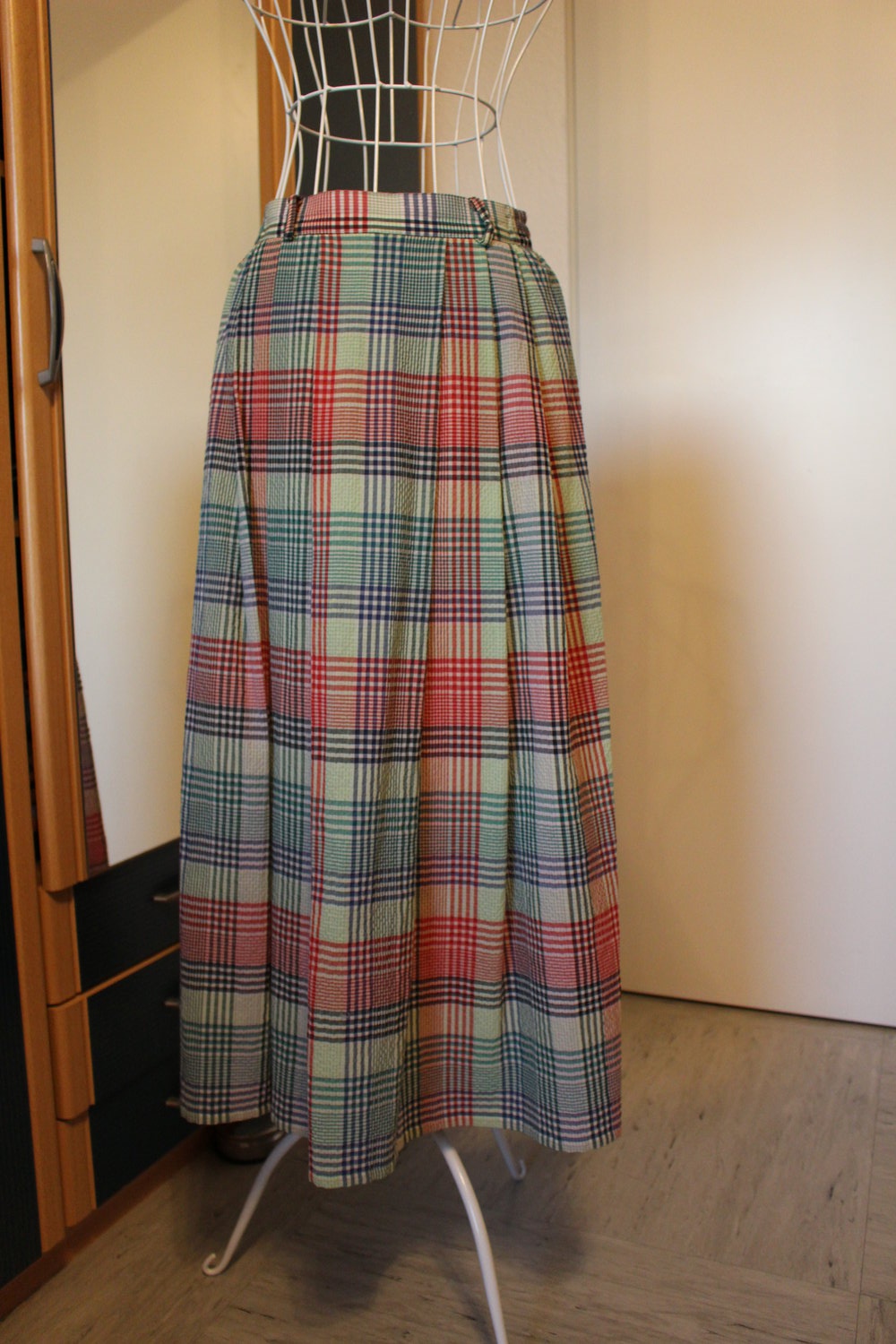 364. Leichtes Retro-Kostüm von Julius Lang, Gr. 36-38