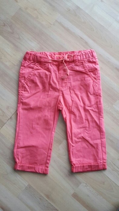 Sommerliche Stoffhose in Größe 74