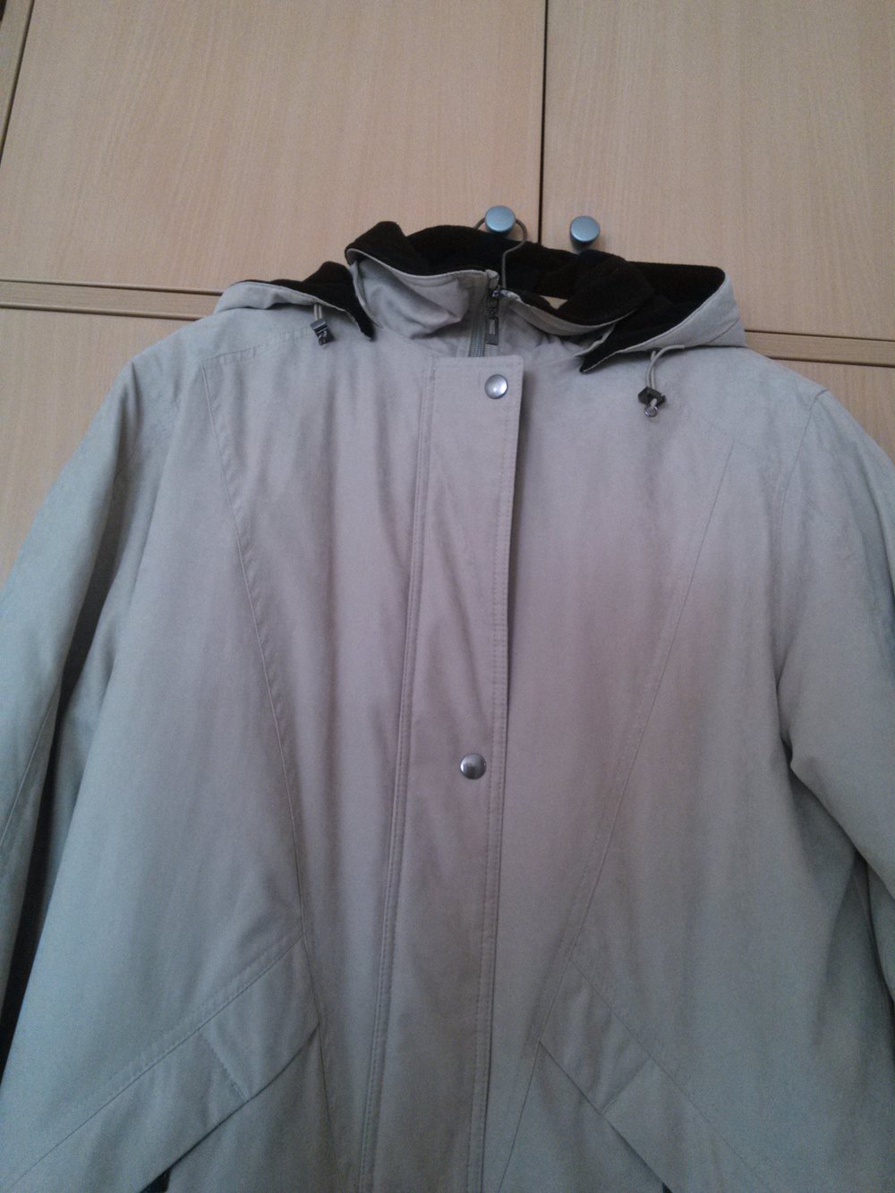 Sehr schöne,gefütterte Winterjacke in Gr . 40