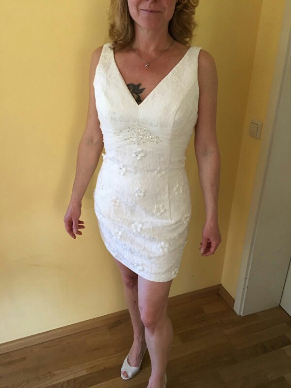 NEU Fabelhaftes Etui Cocktailkleid mit V Ausschnitt und Glitzersteine