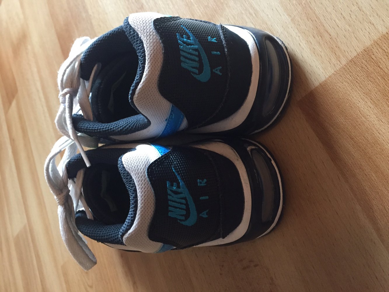 neuwertige Nike Air Max, weiß-blau, Gr. 36,5