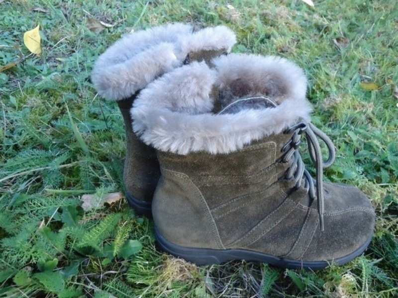 Die Winterschnürstiefelette von Schweizer Eigenmarke Helvesko