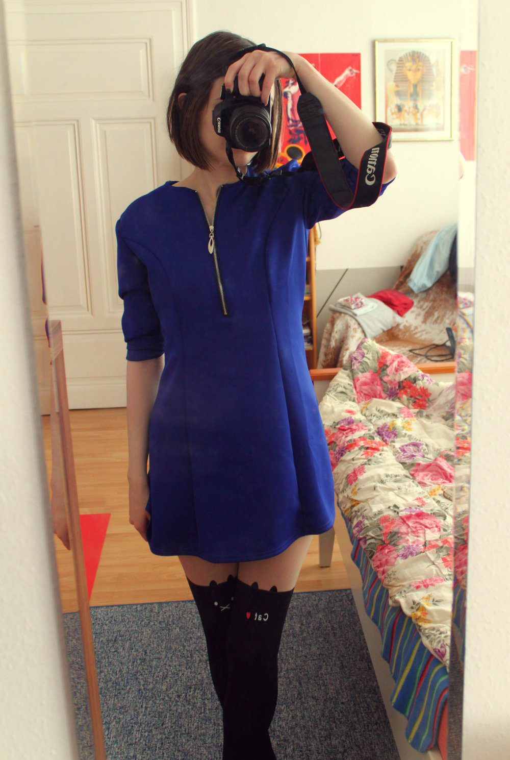 blaues Mini Kleid.
