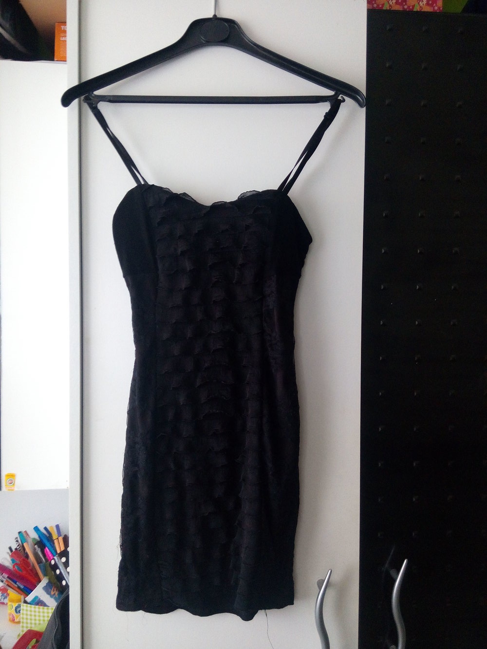 Kleines Schwarzes Minikleid