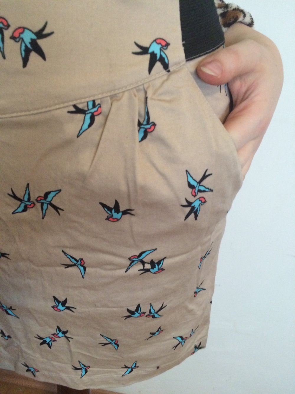 Tulpenrock mit Schwalben oldschool