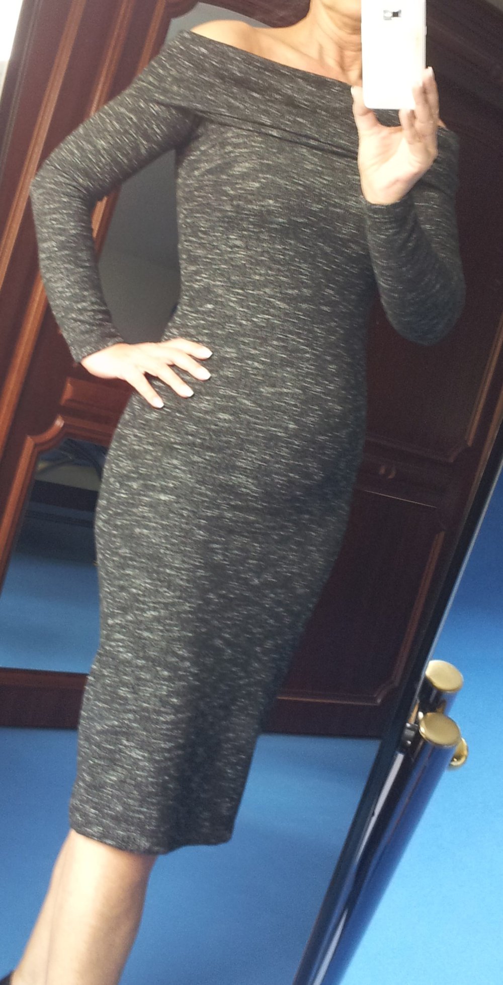 Feminines Midikleid Off-Shoulder schulterfrei knielang Kleid