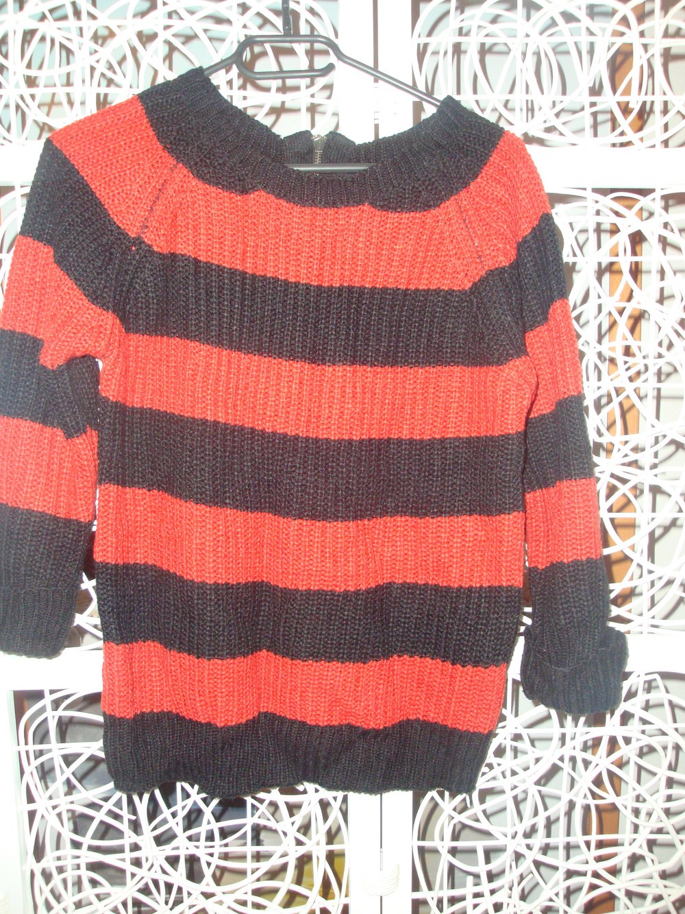 gestreifter Pulluver