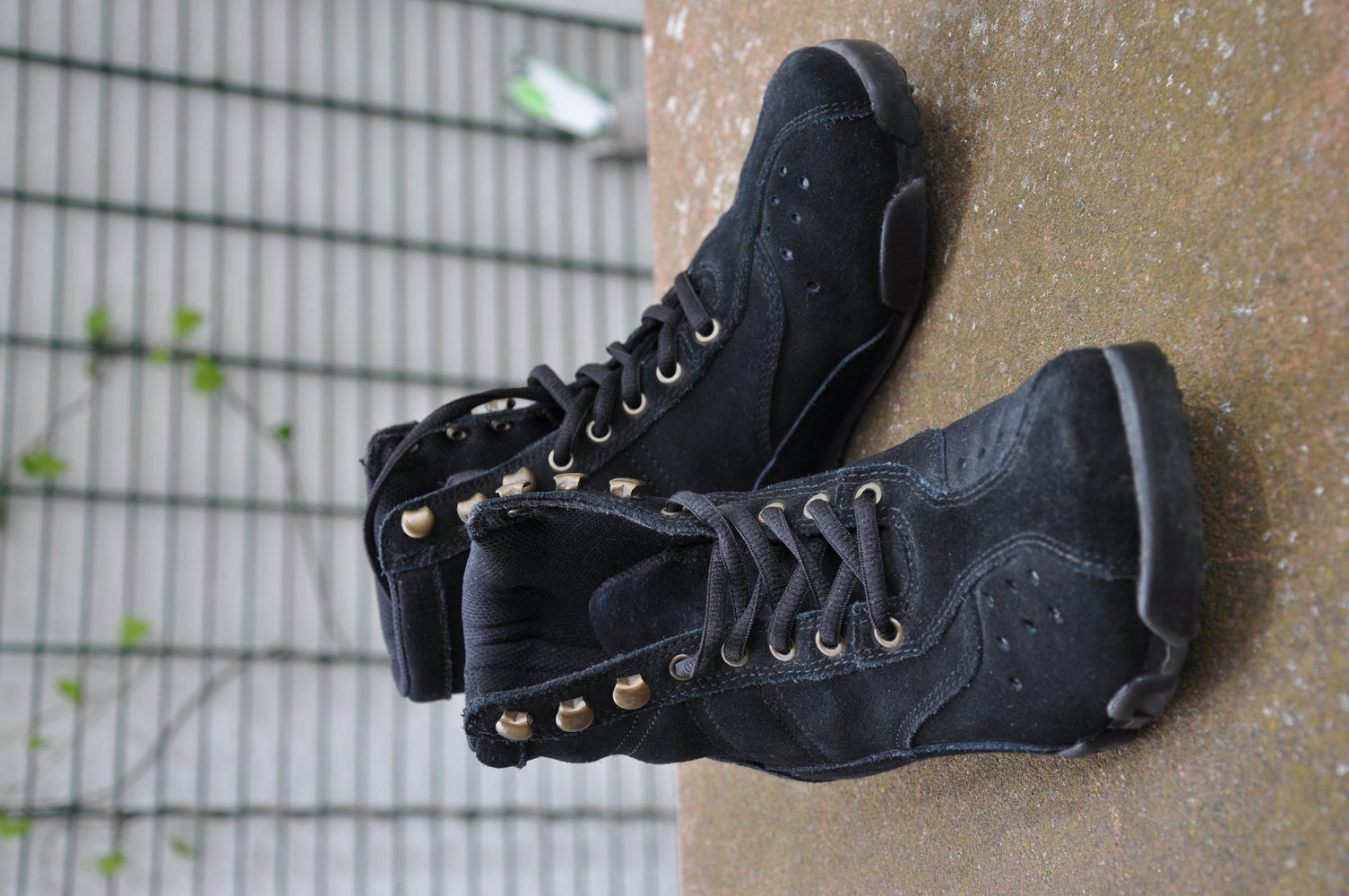 Schnürstiefel Wildleder schwarz