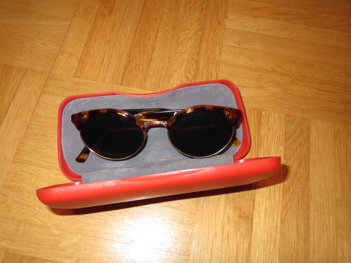 Brille, Sonnenbrille, neu