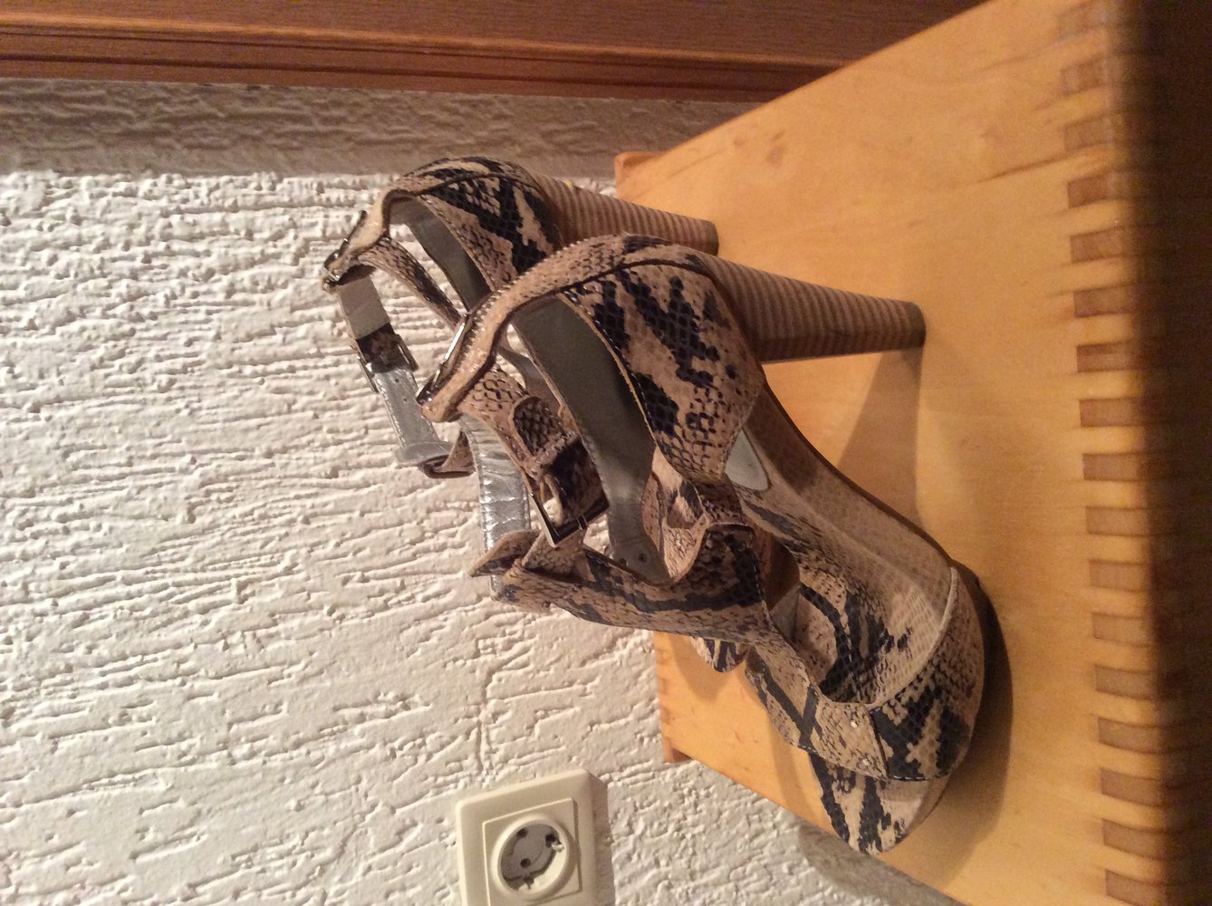 Café Noir Pumps Slingpumps Größe 38 Schlangenmuster schlangenoptik 