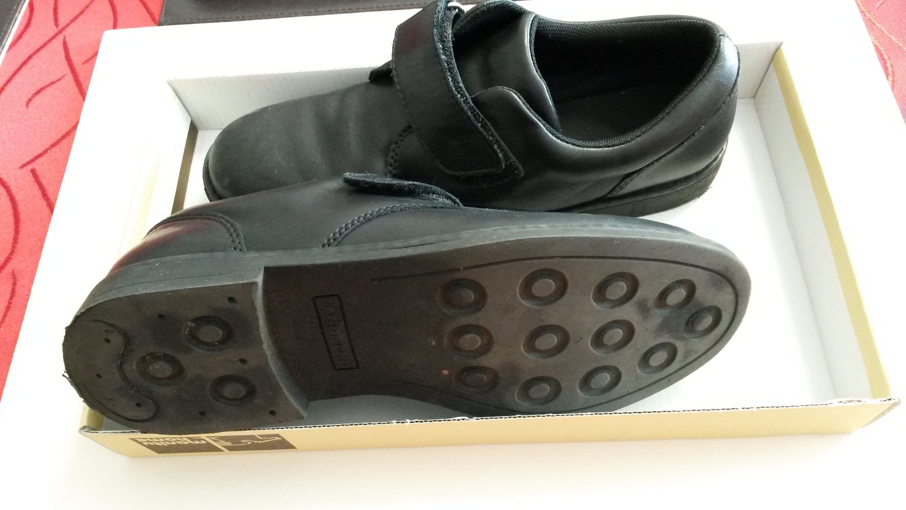 5. Feine Lederschuhe von Lands End, Gr. 36