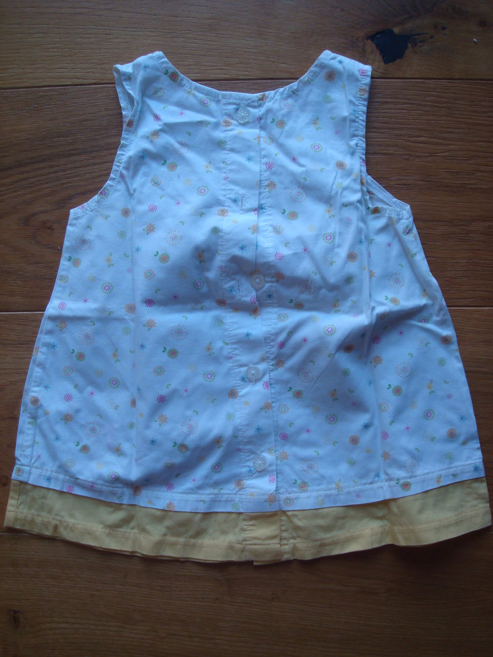 süßes Sommerkleid mit Blumen Gr. 74
