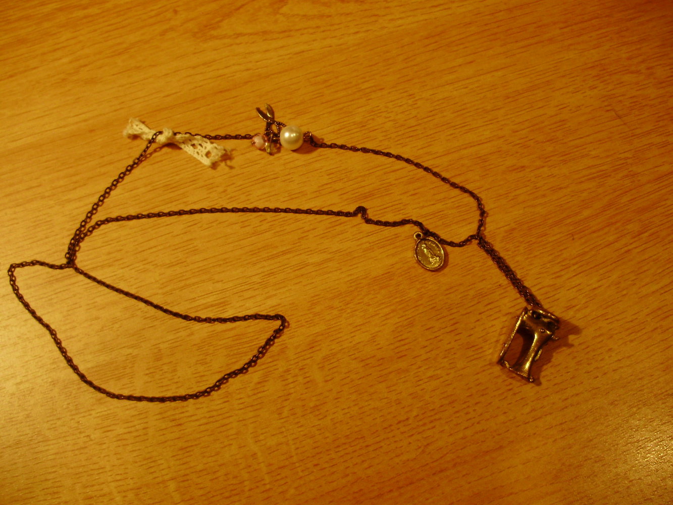 Romantische lange Kette Nähmaschine Schere Spitze Perle