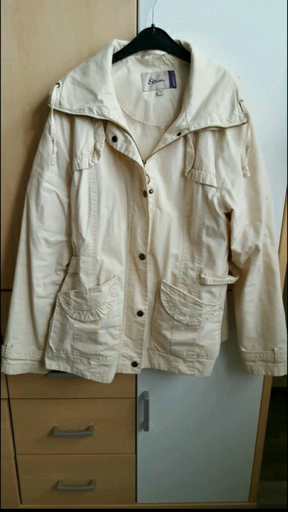 Sommerliche dünne Jacke