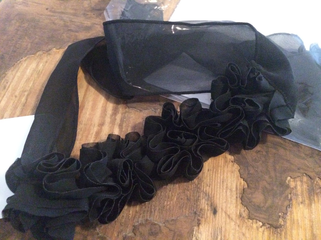 Gaiter mit Blumen schwarz