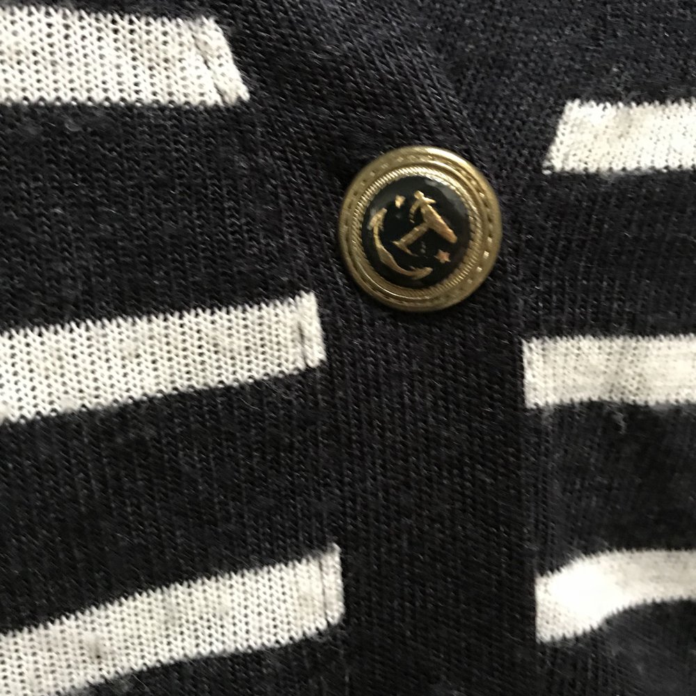 Gestreifte Strickjacke